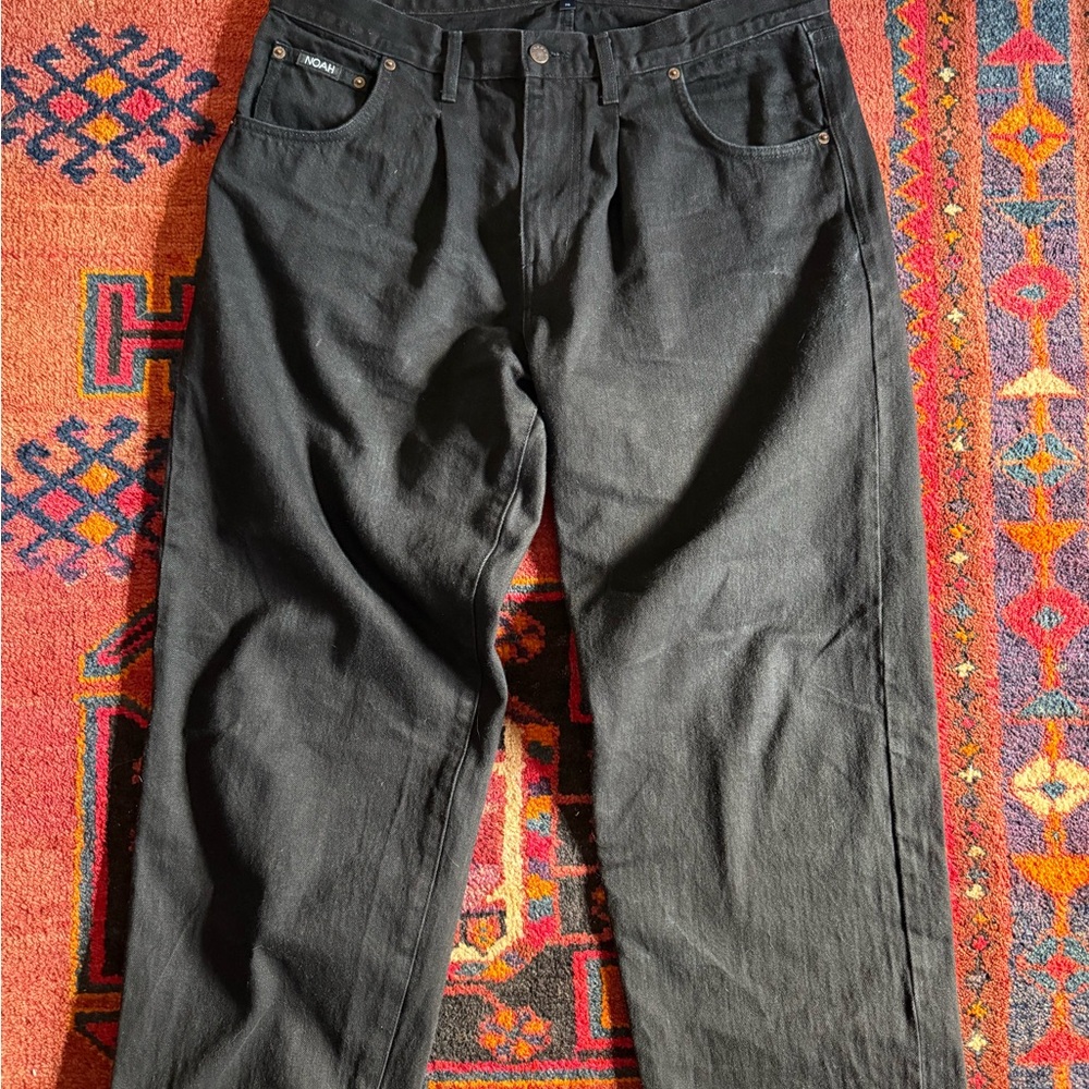 Noah Men's Black Pleated Jeans